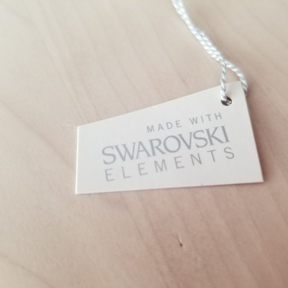 Brand New -Dazzling Swarovski Crystal Rings: The Perfect Gift for Every Occasion - Picture 2 of 16